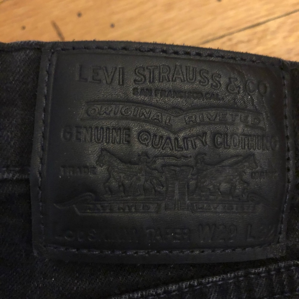 Levi’s 29x32 skinny taper jean